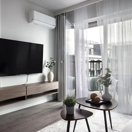 Nowosc #Madalinskiego57 - Centrum, Nowy Budynek- 2 Sypialnie, 2X Podwojne Lozka Oraz Rozkladana Kanapa, Osobna Kuchnia, Klimatyzacja, Balkon, Parking Podziemny, Self Check In 24H, Internet, Netflix, Ekspres, Pralka 1Km Do Dworca Pkp Wrocław Eksteriør bilde